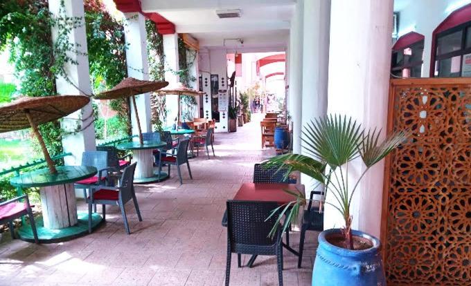Quarya Assiyahia - Riad Camilia- Maison Entiere Avec Piscine Marraquexe Exterior foto