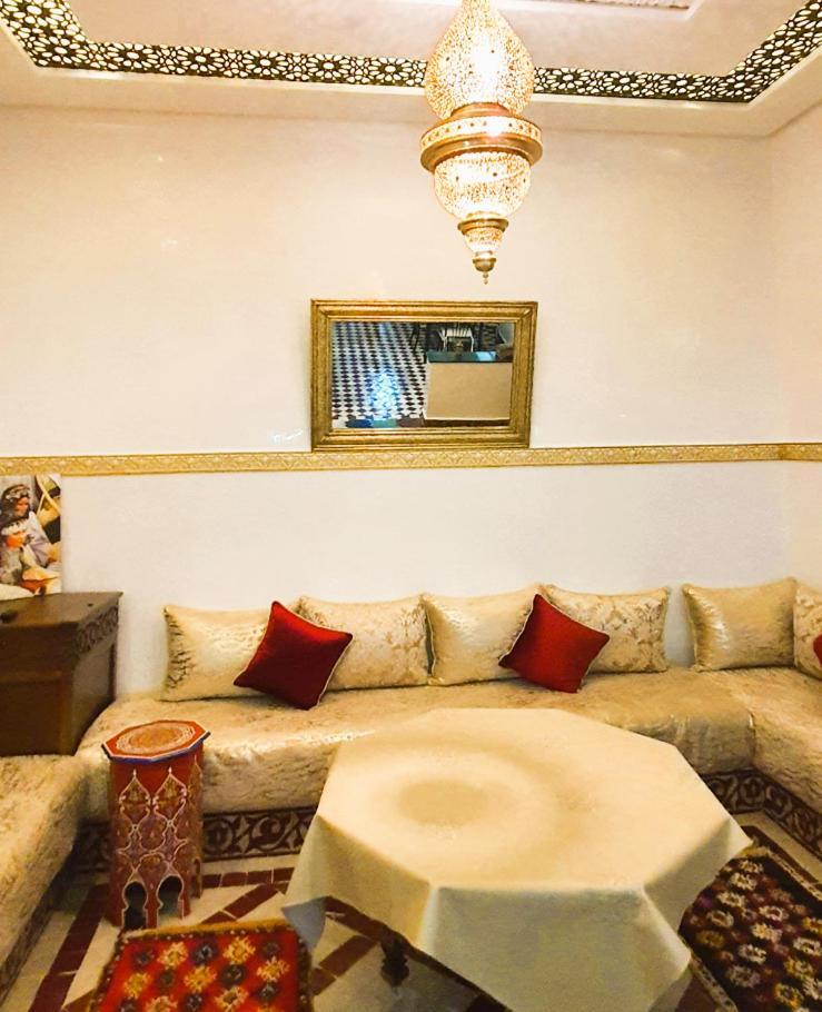 Quarya Assiyahia - Riad Camilia- Maison Entiere Avec Piscine Marraquexe Exterior foto